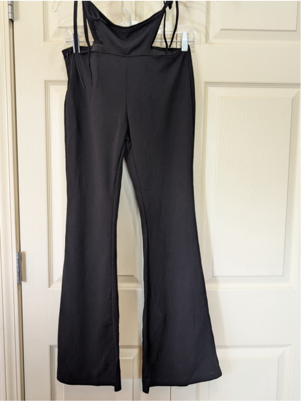 Women's SHEIN Black Flare Pants Whale Tail Vibe Size Small/4